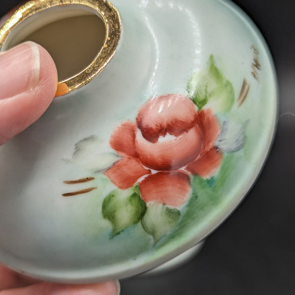 Vintage Porcelain Hand Painted Red And Pink Roses Candlestick Holders Signed - Picture 8 of 16